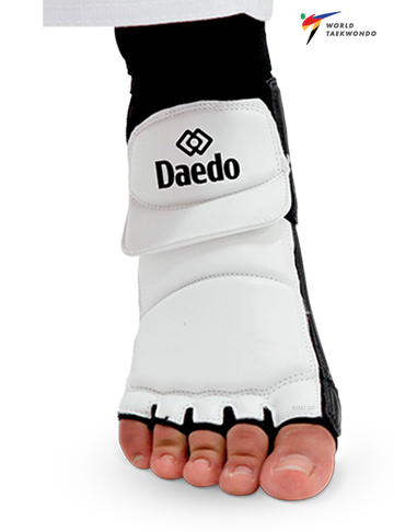 TAEKWONDO PROTECTIONS – Daedo